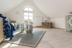 Interior - Baltic Sea House Seagrass+Fireplace (Prerow)