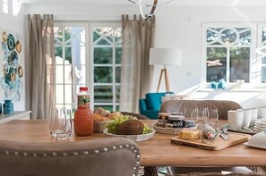 Dining - Baltic Sea House Seagrass+Fireplace (Prerow)