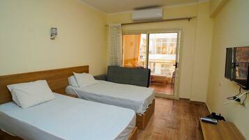 1 bedroom, iron/ironing board, Internet, wheelchair access