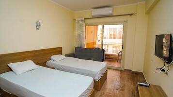 1 bedroom, iron/ironing board, Internet, wheelchair access