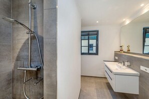 Shower, hair dryer - Dandelion - House Summer Meadow (Zingst)
