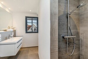Shower, hair dryer - Dandelion - House Summer Meadow (Zingst)