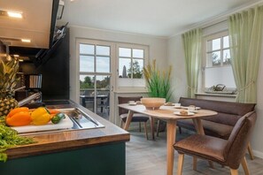 Dining - One-bedroom apartment (Zingst)