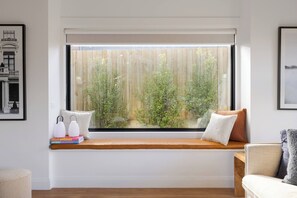 Interior - 1 Beach House - Award-winning Luxury Smart Home (Warrnambool)