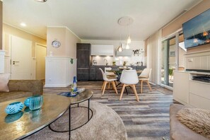 Smart TV, DVD player - Suite Windböe - Holiday Resort Strandwiese (Zingst)