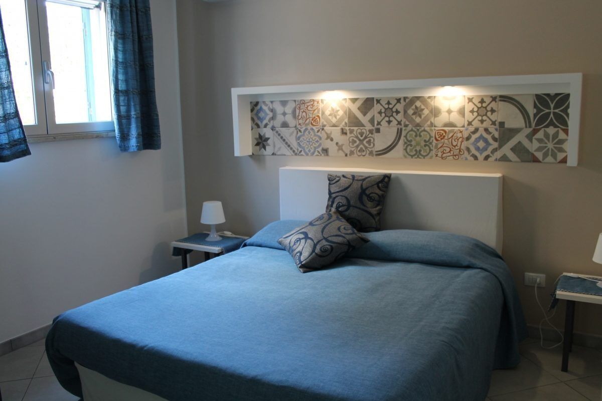 Internet, bed sheets