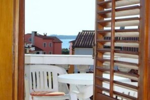 Outdoor dining - Two Bedroom Apartment (A1) (Fazana)