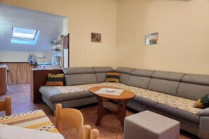 Smart TV - Two Bedroom Apartment (A2) (Fazana)