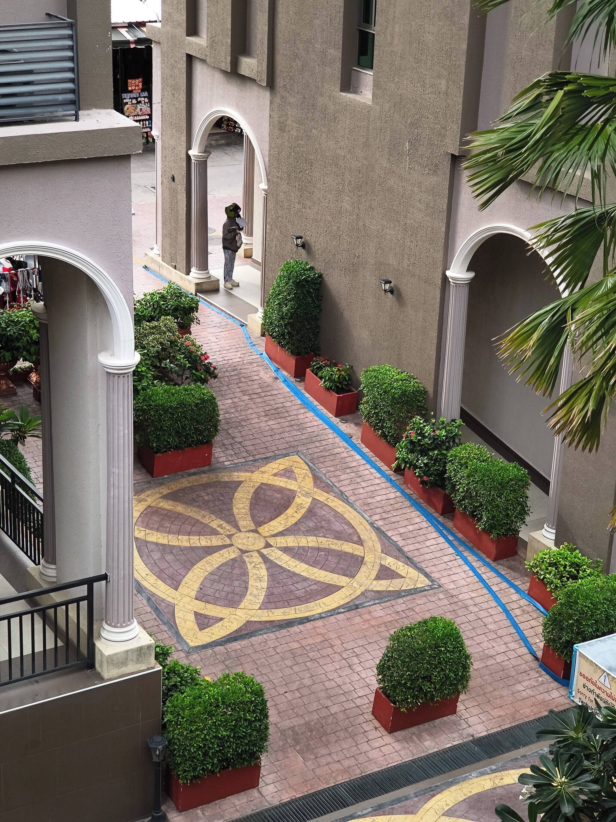 Apartment, 1 Bedroom, Accessible, Smoking | Property grounds