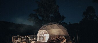 Mountain Dome combines luxury and comfort with sweeping views of the hinterlands