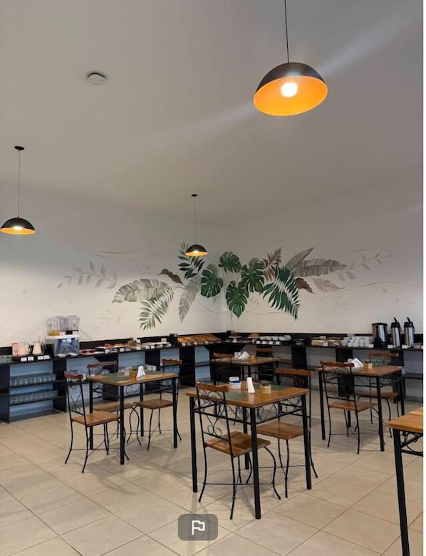 Free daily buffet breakfast