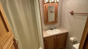 Bathroom - Cute Cabin on a Wonderful Campground for an Amazing Family Getaway in Wisconsin Dells, WI (Wisconsin Dells)