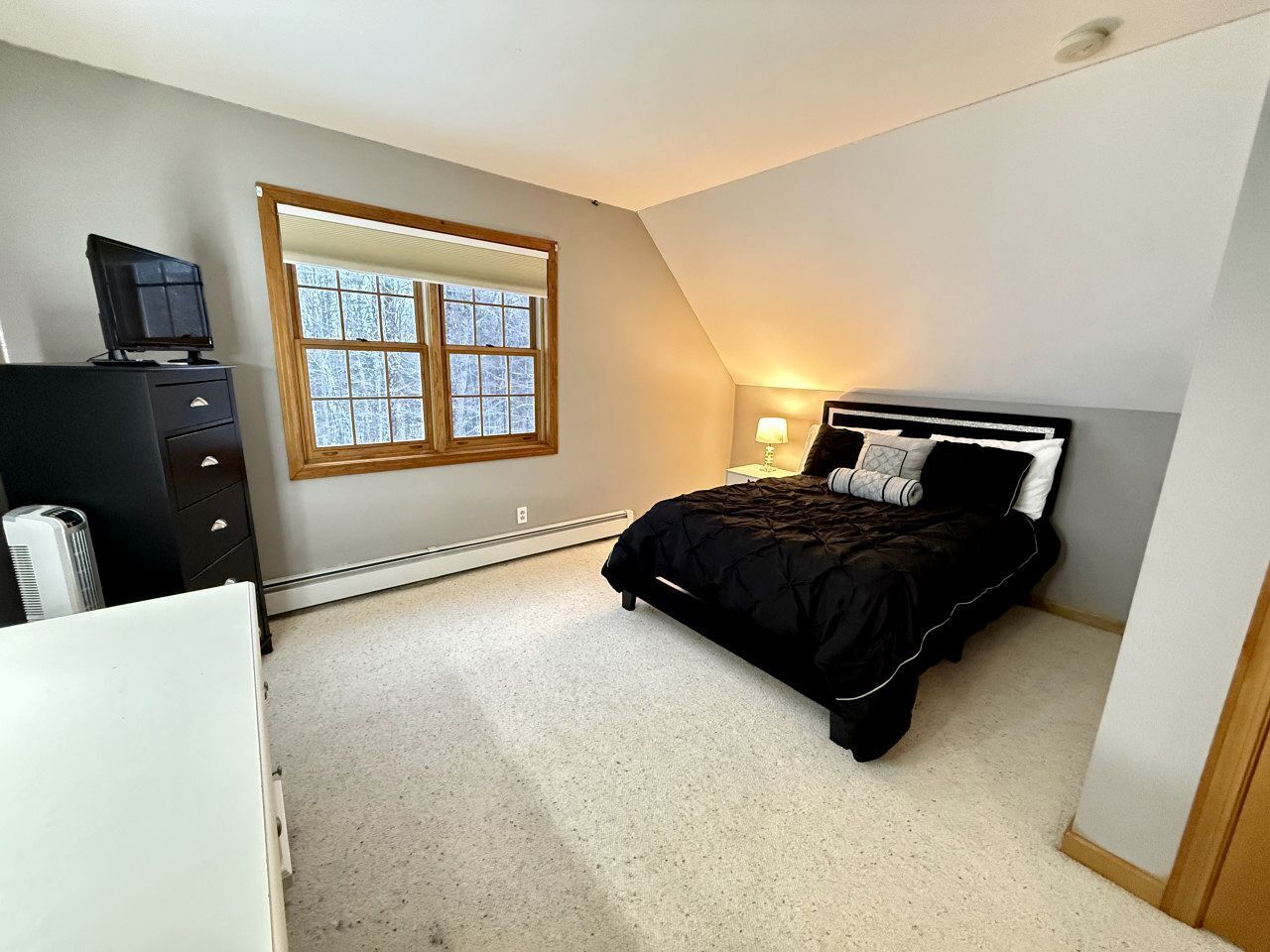 4 habitaciones, escritorio, wifi y ropa de cama 