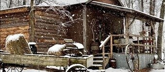 Arkansas Adventure Awaits: Cabin with Hot Tub and Riverfront Charm