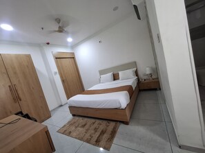 Standard Double Room, City View | Iron/ironing board, free WiFi