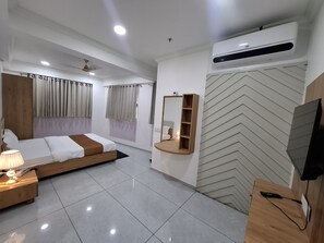 Iron/ironing board, free WiFi - HOTEL HEAVEN  (Ahmedabad)