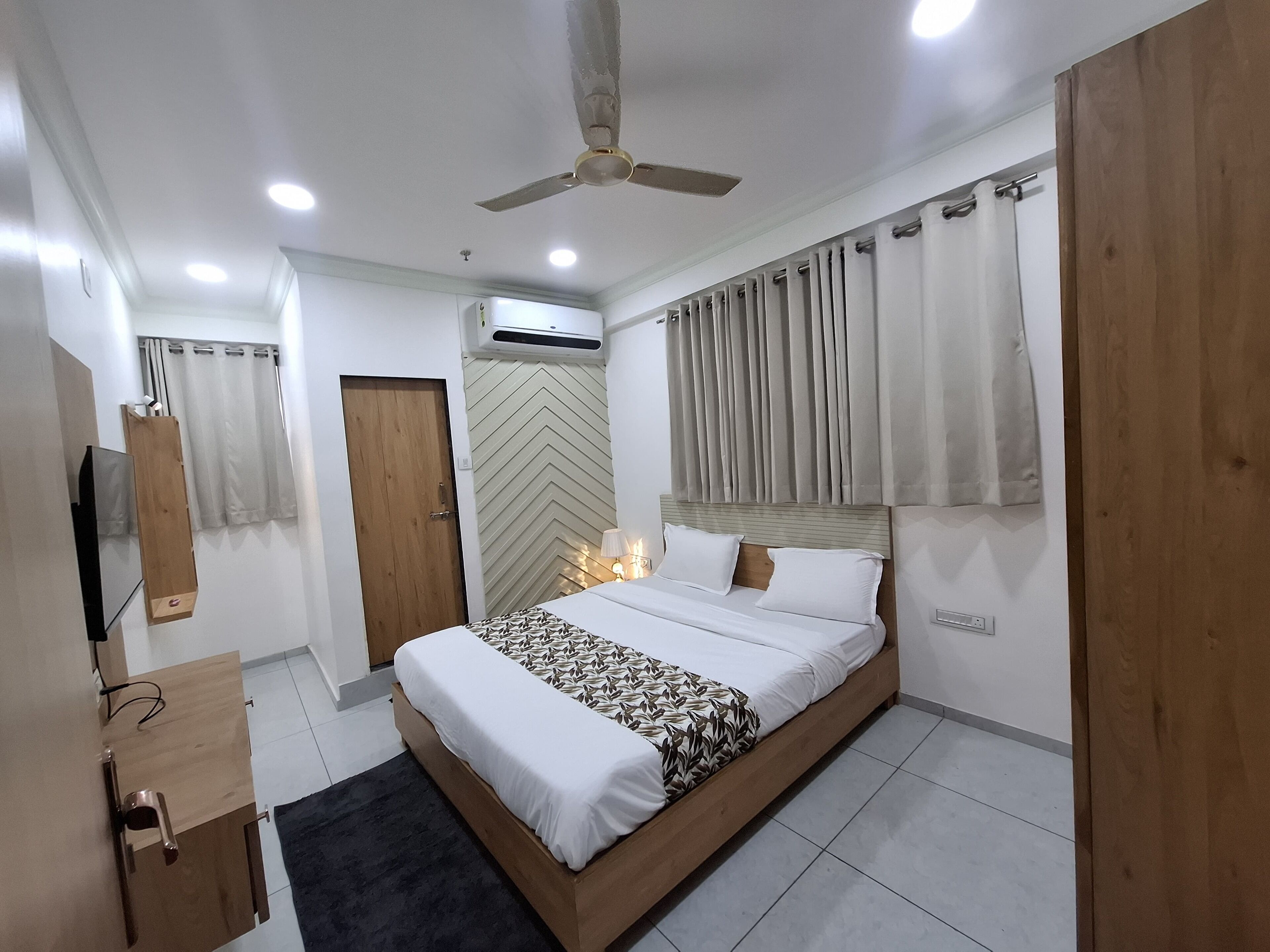 Standard-Doppelzimmer, Stadtblick