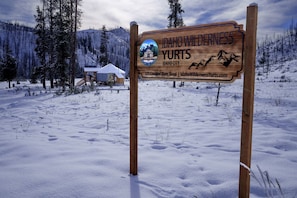 Property grounds - Wonderful Yurt with Sauna and Incredible Mountain Views in Boise, Idaho (Boise)