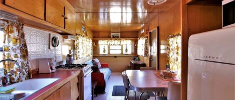 Fridge, microwave, stovetop, cookware/dishes/utensils
