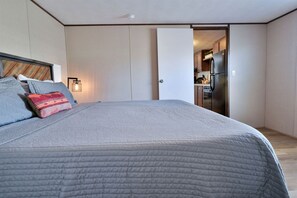 3 bedrooms, iron/ironing board, WiFi, bed sheets - RedSands Habitation #3~Close to Dowtown~Ntl Parks in Utah (Moab)