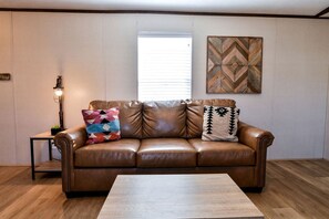 TV - RedSands Habitation #3~Close to Dowtown~Ntl Parks in Utah (Moab)