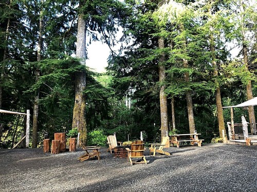 Eco Friendly Safari Tent with a Creek View in Forks, Washington, near the Hoh Rainforest