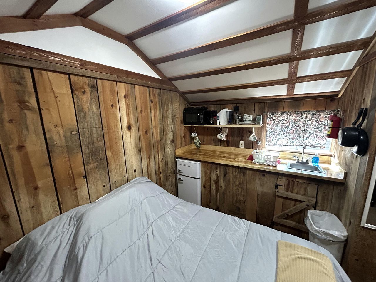1 dormitorio, escritorio, wifi y ropa de cama