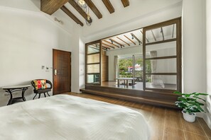 Habitación Deluxe doble, bañera | Wifi gratis y ropa de cama