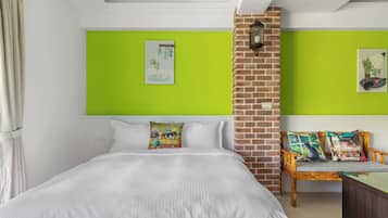 Free WiFi, bed sheets