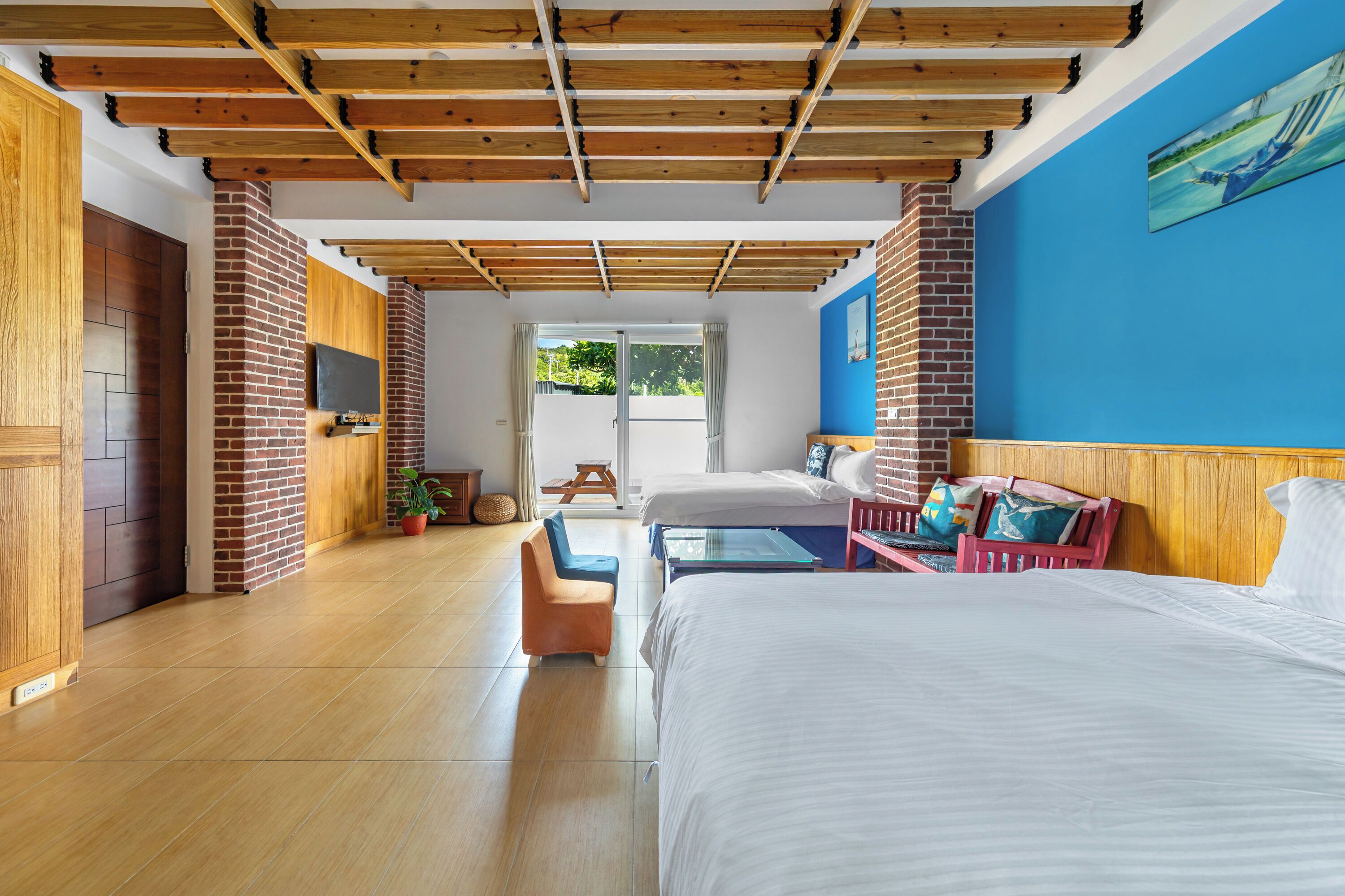 Superior Quadruple Room | Free WiFi, bed sheets