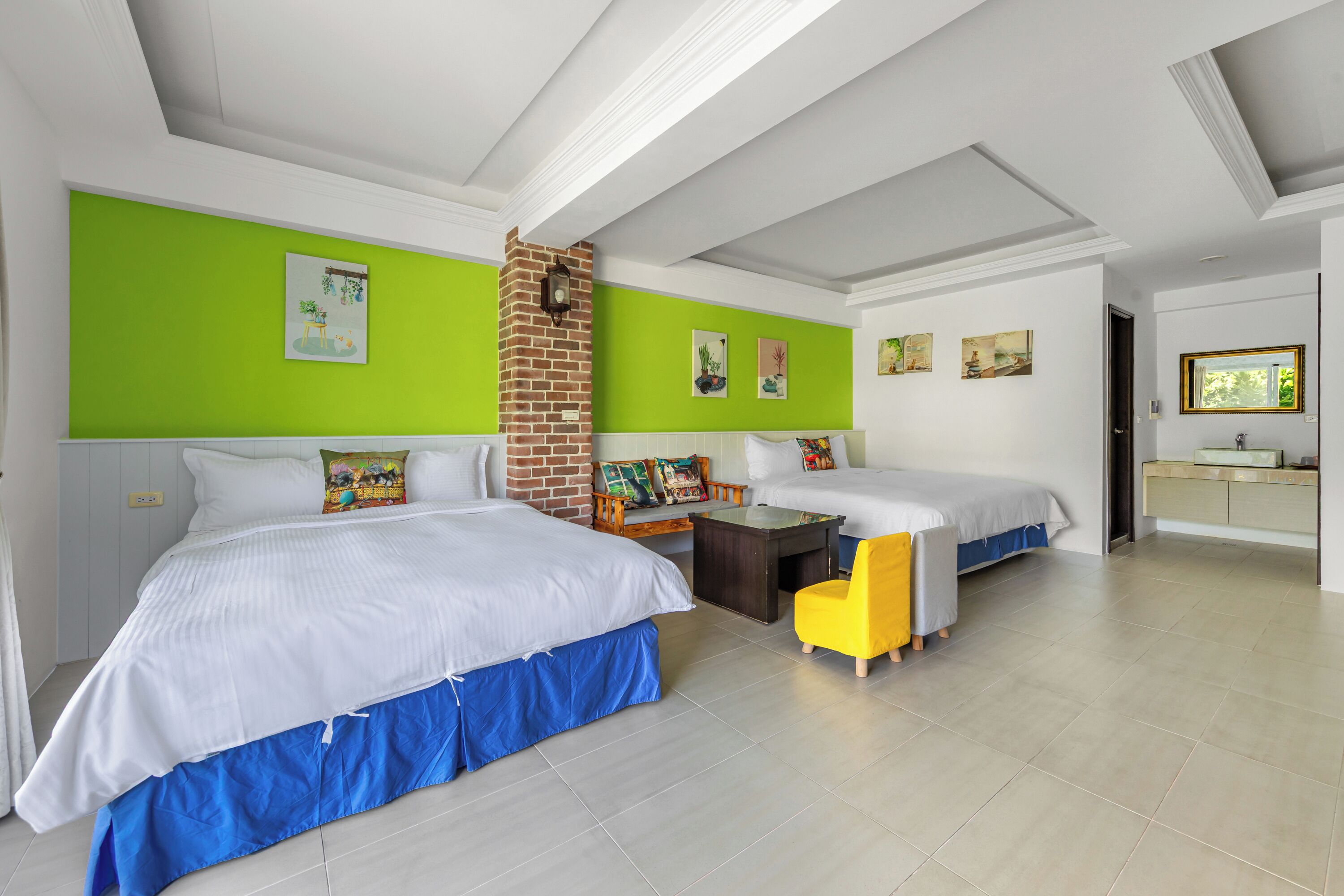 Deluxe-Vierbettzimmer | Kostenloses WLAN, Bettwäsche