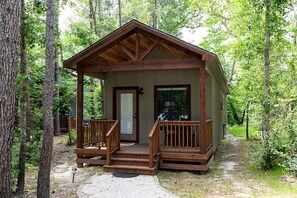 Exterior - Heavenly Cabin Perfect to Recharge in Livingston, Texas (Livingston)