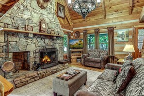 TV, fireplace - Incredible Cabin with Hot-tub, Fire Pit and Petting Zoo in Sugar Grove, North Carolina (Sugar Grove)