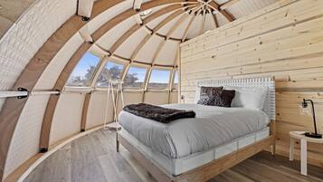 1 chambre, bureau, draps fournis