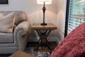 Interior - Waterfront Cabin Ideal for a Little Getaway in Livingston, Texas (Livingston)