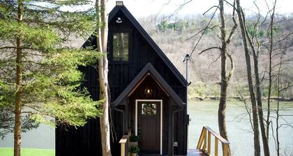 Riverfront, Modern A-Frame on the Allegheny River, Perfect for a Romantic Weekend to Unwind
