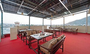Restaurant - Treebo Fort (Jaipur)
