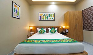 Standard Double Room | Iron/ironing board - Treebo Fort Mountview Jalmahal (Jaipur)