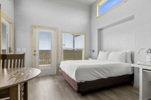 Unclassified image, 2 of 10, button - Glorious Cabin with Awesome Countryside Views in Fredericksburg, Texas (Fredericksburg)