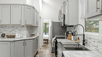 冰箱、微波炉、炉灶、洗碗机