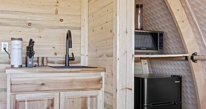 Charming Secluded Pod Close to Great Hiking Trails in Fredericksburg, Texas