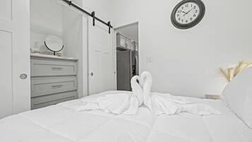 1 多间卧室、办公桌、熨斗/熨衣板、WiFi