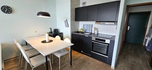 Fridge, microwave, oven, stovetop - Vacation apartment Fernblick (Goslar)