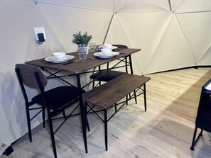 تناول الطعام