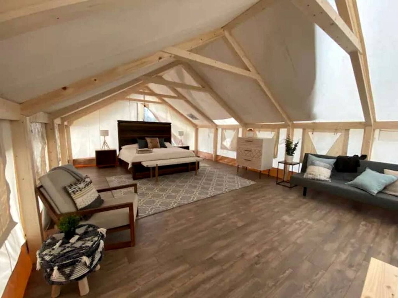 1 habitación y ropa de cama 