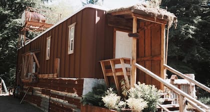 Amazing Safari Tent, Perfect for a Relaxing Escape in Nature near Olympic National Park in Washington