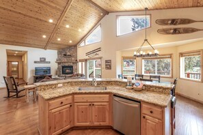 Interior - Spectacular Cabin with Foosball and Pool Table in California (Big Bear Lake)