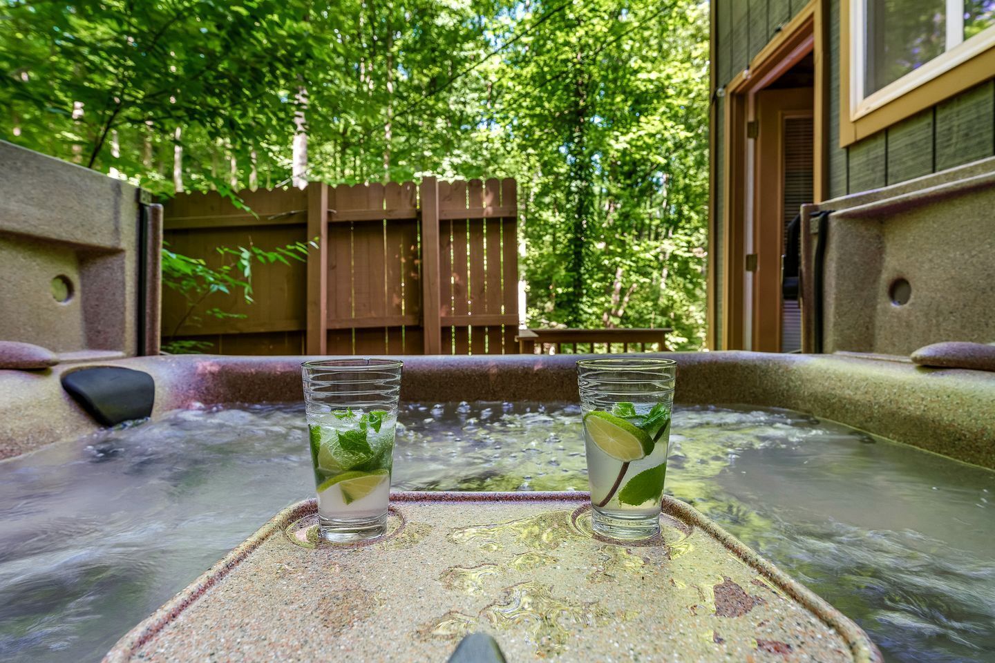 Outdoor spa tub