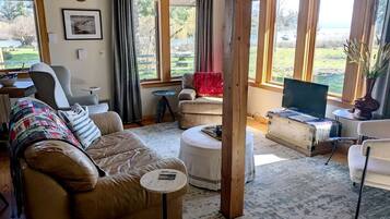 Fernseher, Kamin