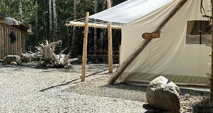 Spacious and Pet Friendly Safari Tent on a Glamping Resort in the Pacific Northwest, WA